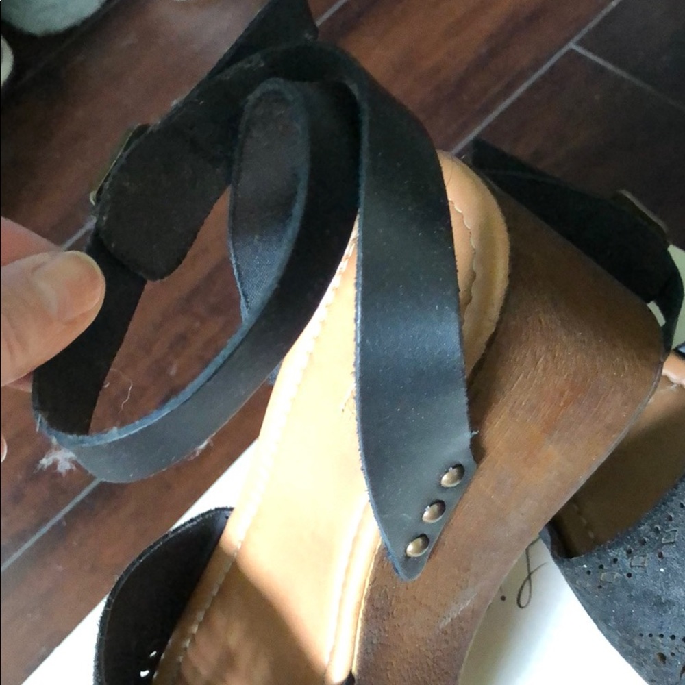 Platform shoes - Picture 3 of 7